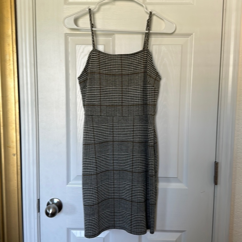 Fall Dress! Forever 21 Size:M - It’s also a little stretchy